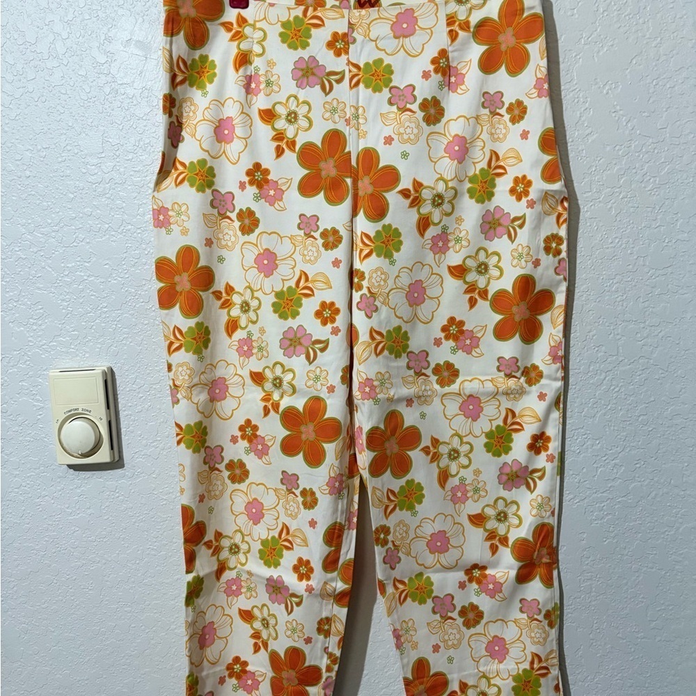 Relativity‎ Orange and Pink Casual Floral Bottoms